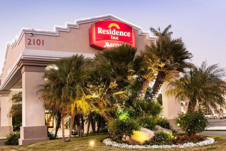 Residence Inn Oxnard River Ridge anime hotel